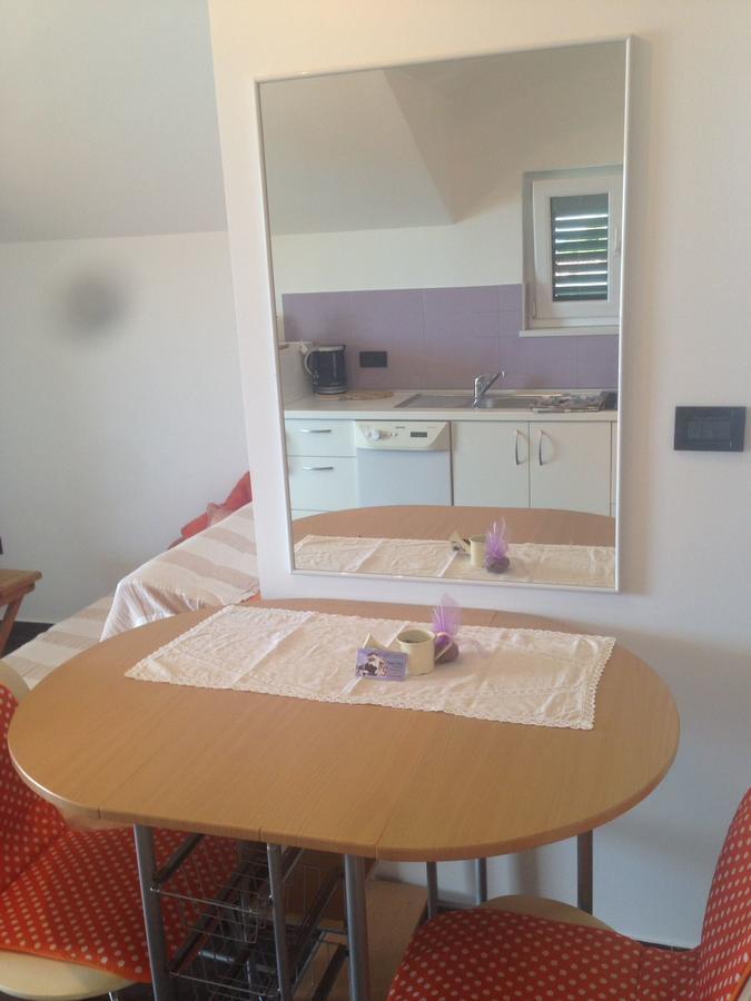 Apartments Villa Lili Lovetovo Vodice Dış mekan fotoğraf